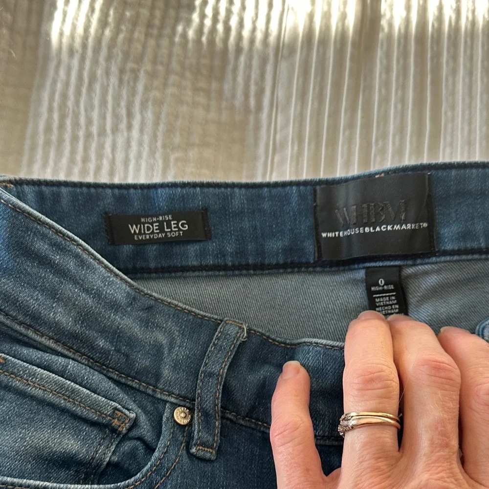 WHBM highrise wide leg jeans - Picture 3 of 4